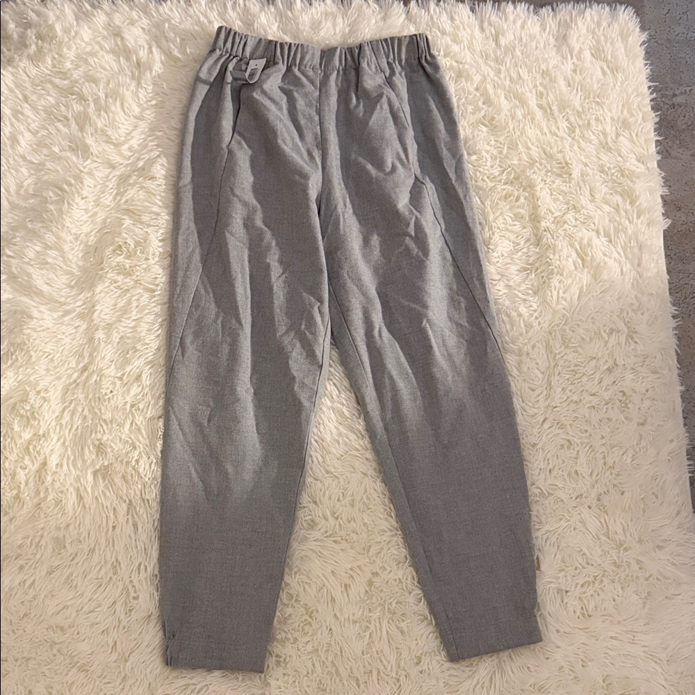 Babaton Gray Elastic-Waist Tapered Trousers